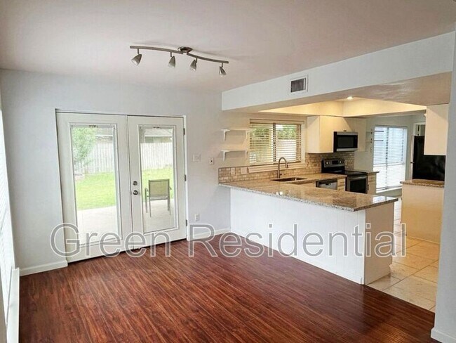 Building Photo - 14423 Cypress Leaf Dr
