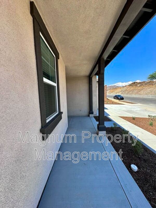 Building Photo - 25673 Branson Ln