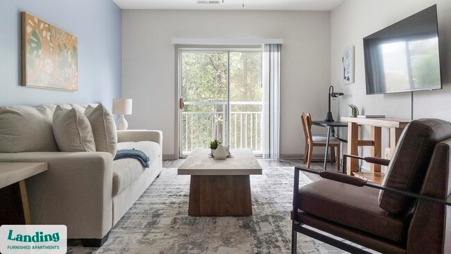 Building Photo - 900 E Six Forks Rd