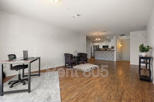 Foto del edificio - 1008 Los Angeles Ave