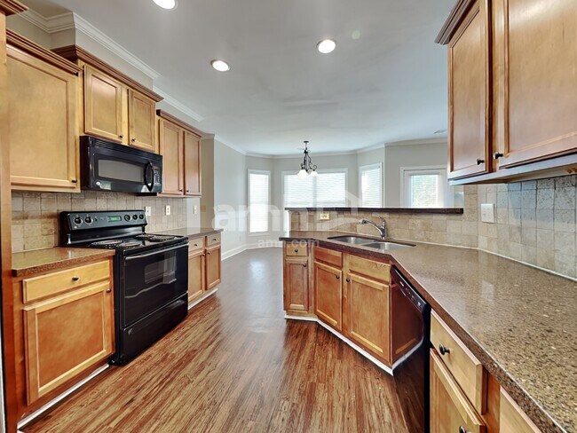 Building Photo - 1421 Still Ridge Ln SE