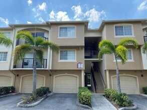 Building Photo - 1100 Crestwood Ct S