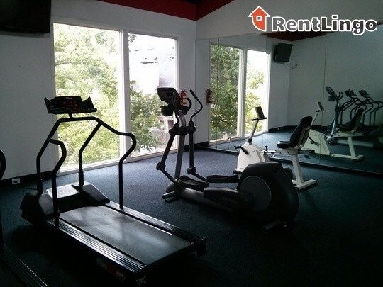 Foto del edificio - 9449 Briar Forest Dr