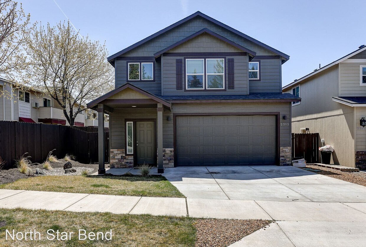 3 br, 2.5 bath House 2313 NE Donegon Rd House Rental in Bend, OR