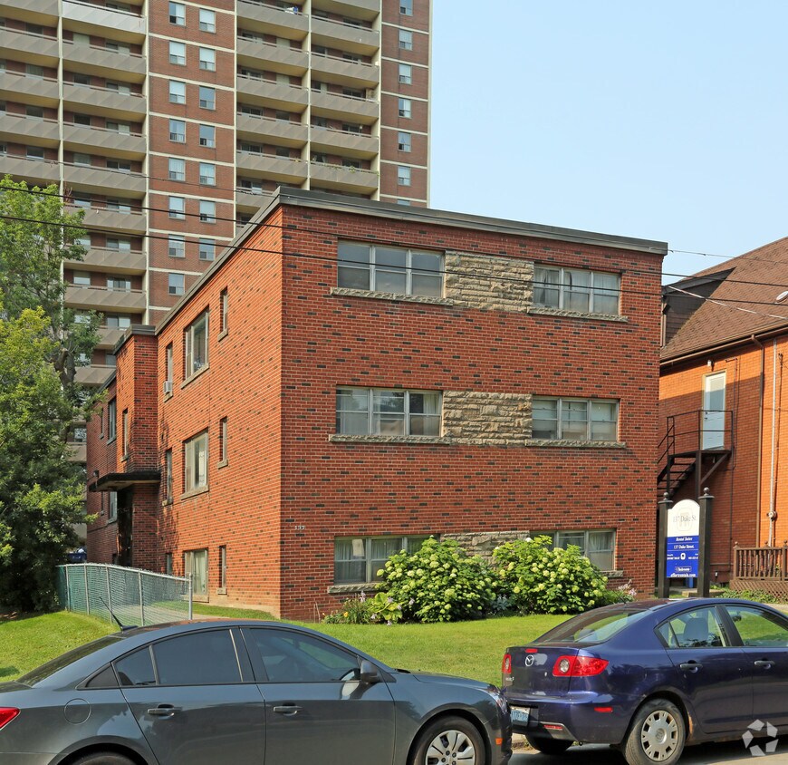 Duke Street Apartments Apartments 137 Duke St Hamilton, ON