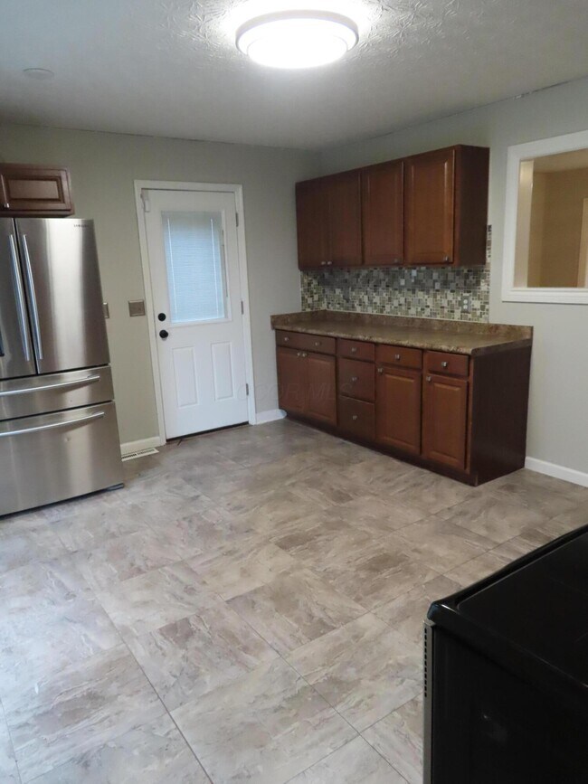 Foto del edificio - 2750 Arbury Ct