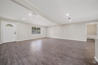 Building Photo - 104 Co Rd 2401