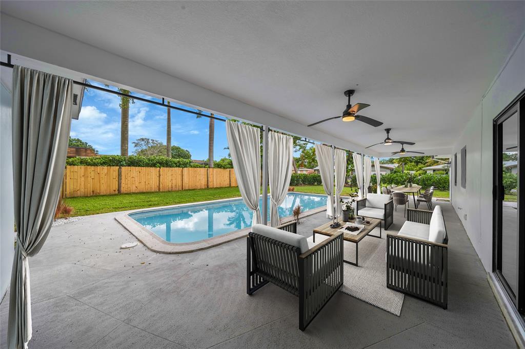Foto principal - 7301 NW 13th Ct