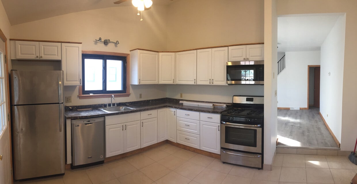 Photo - 1000 Evergreen Avenue