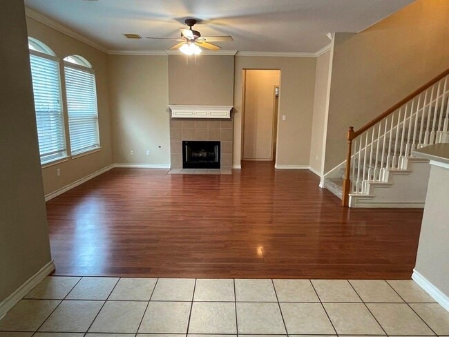 Building Photo - 1716 Rosenborough Ln S