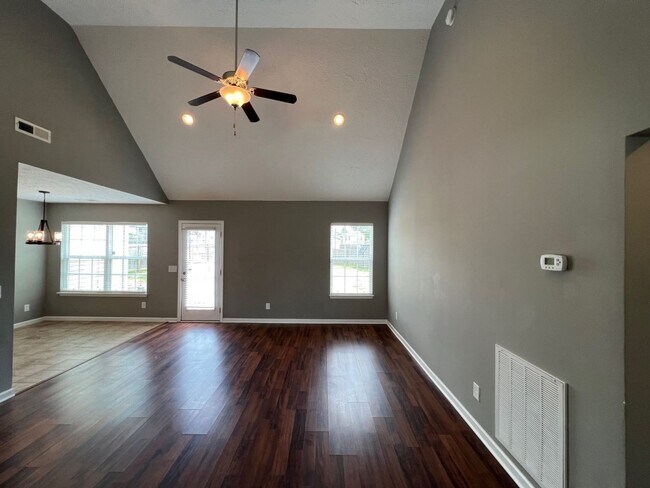 Foto del edificio - Cute 3 BR 2 Bath Home in North Murfreesbor...