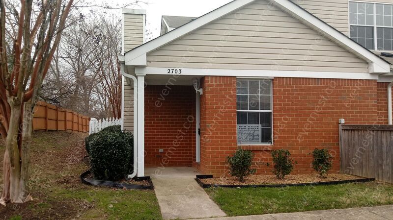 Primary Photo - 2703 Westgate Cir