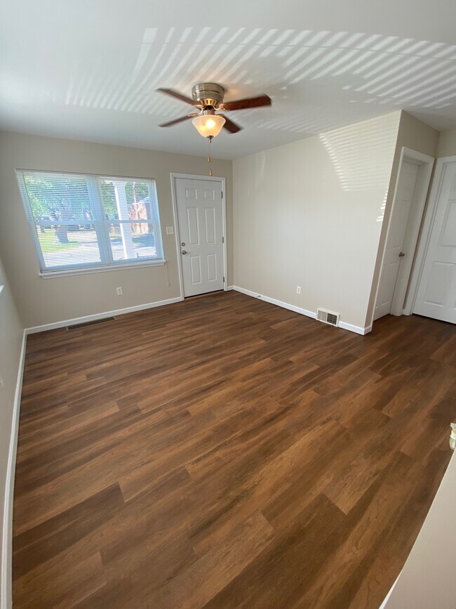 244 W Loretta Ave, Saint Louis, MO 63125 House Rental in Saint Louis