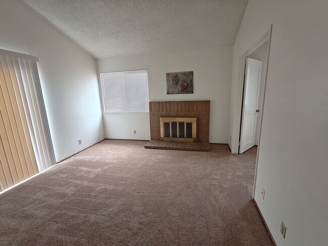 Foto del edificio - Coming Soon