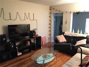 Foto del edificio - 5894 SW 42nd St