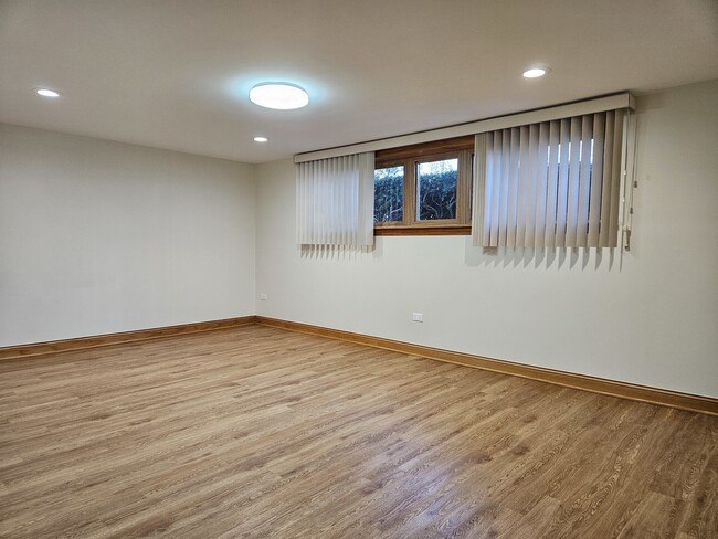 Foto del edificio - 6509 Sunnyside Ave