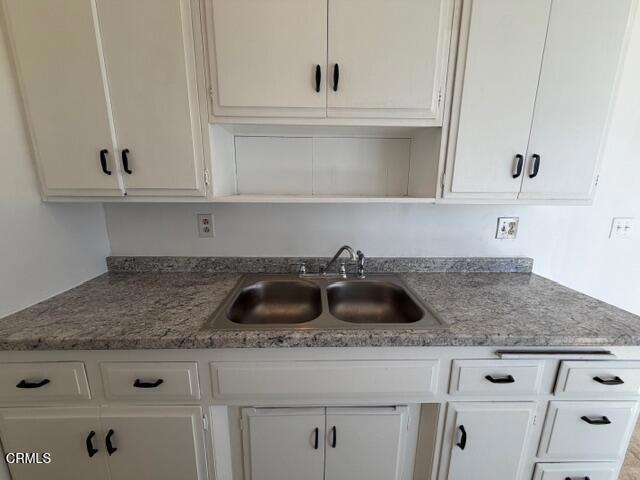 Foto del edificio - 728 Sidonia Ave