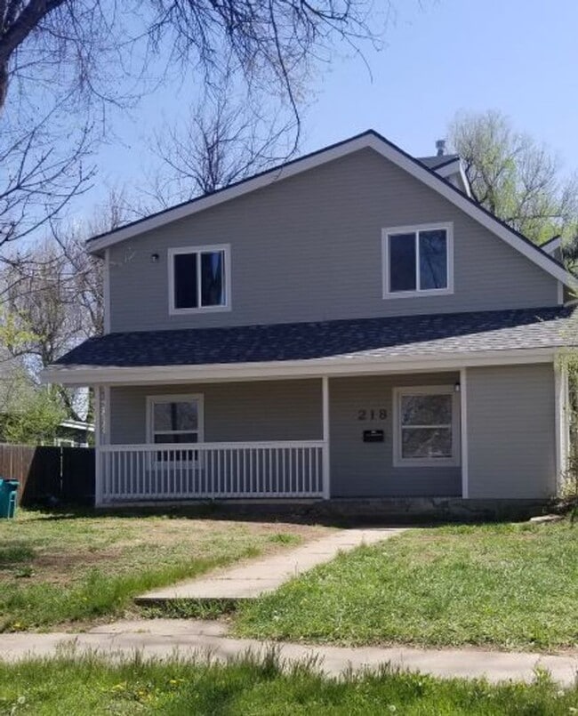 Building Photo - 218 Whedbee St