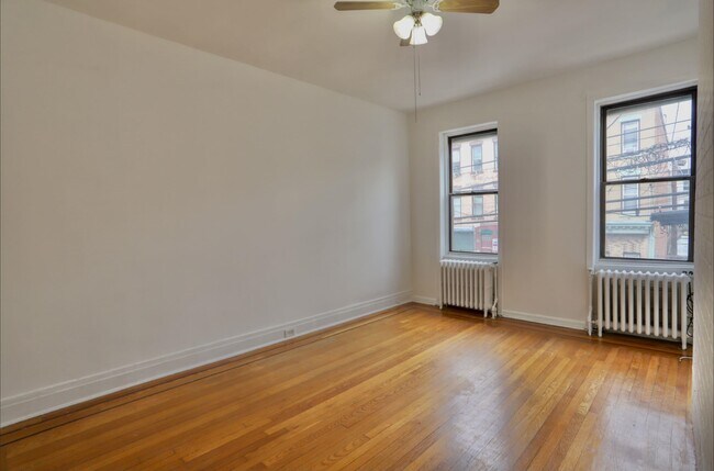 Building Photo - 397 Palisade Ave