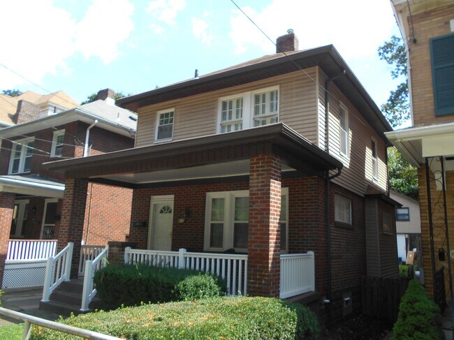 Building Photo - 615 Greendale Ave