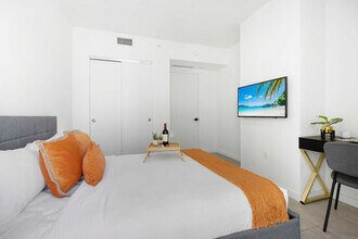 Building Photo - 227 NE 2nd St