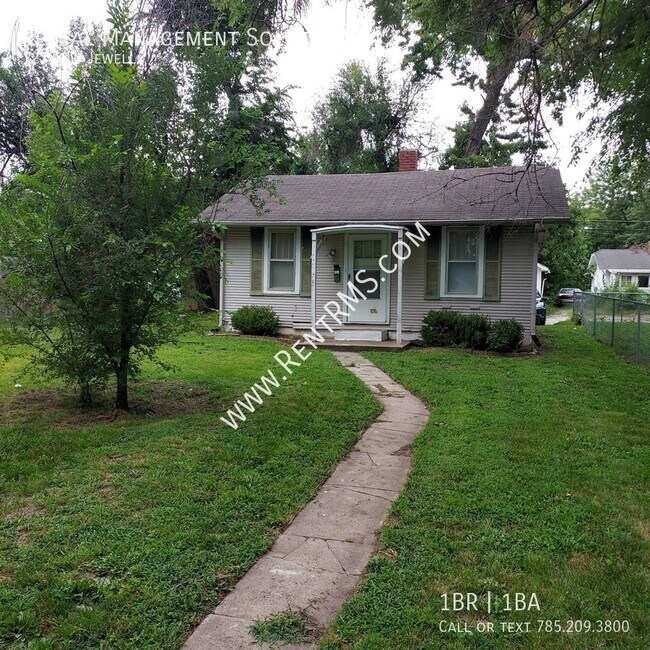 Building Photo - *NEAR WASHBURN UNIVERSITY* 1235 SW Jewell-...
