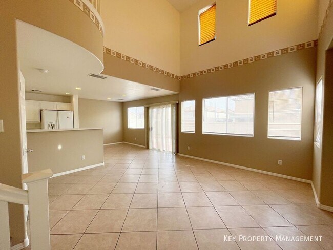 Building Photo - 990 Cantabria Heights Ave