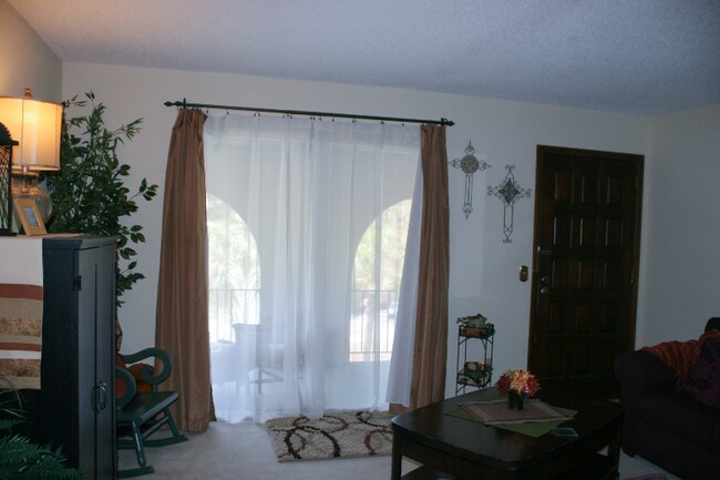 Building Photo - 200 Arbor Dr