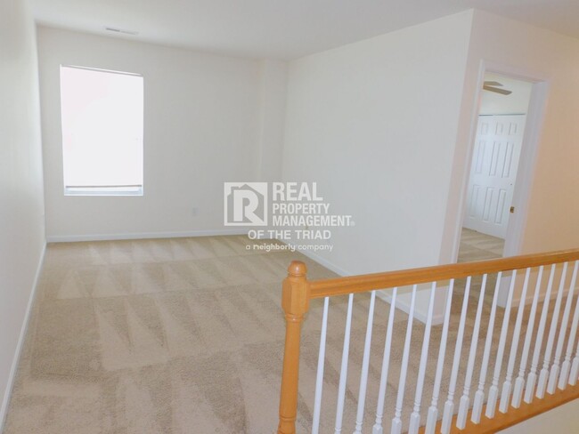 Foto del edificio - 4BR/2.5BA home in Candace Ridge for rent! ...