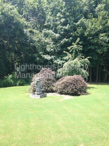 Building Photo - 108 Maycroft Ct