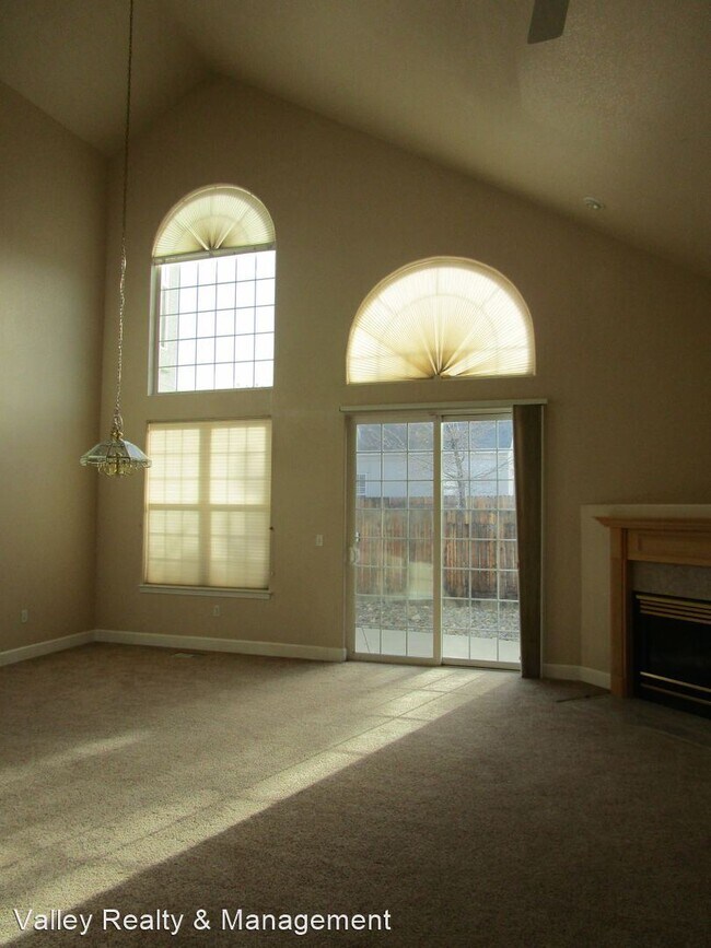 Foto del edificio - 3 br, 2.5 bath House - 1523 Evergreen