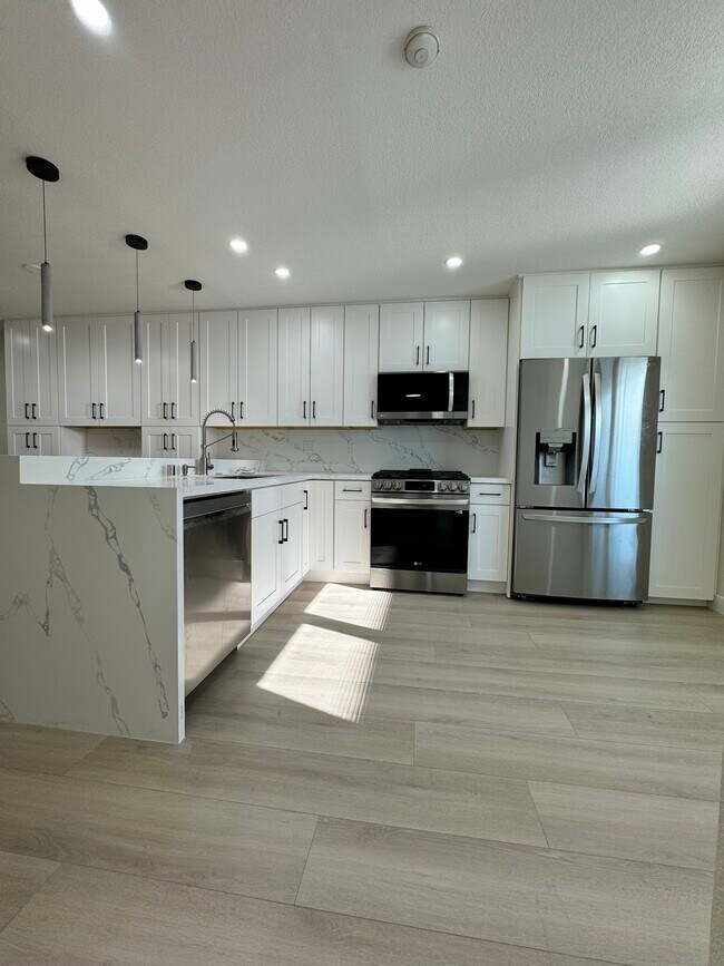 Foto del edificio - 421 Manhattan Ave