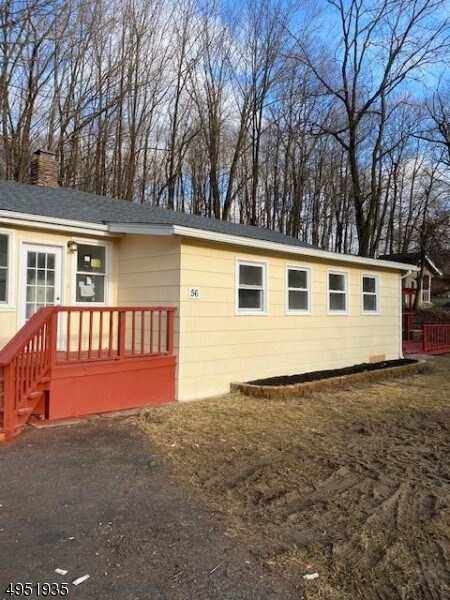 Primary Photo - 56 N Church Rd