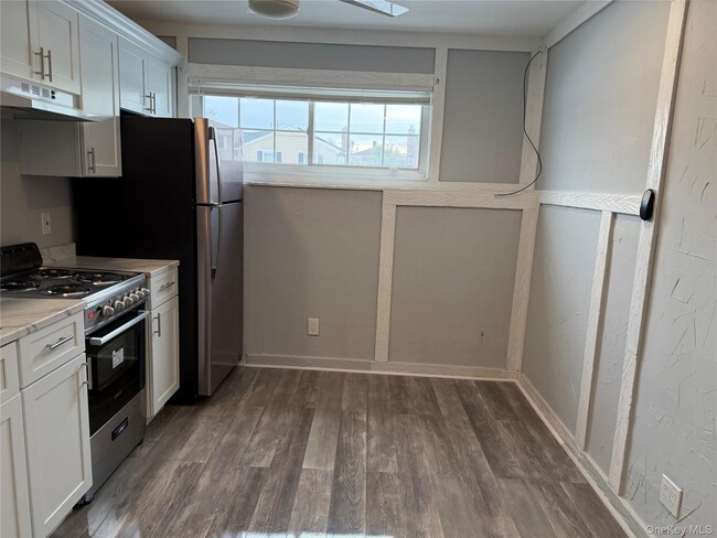 Foto del edificio - 3975 Anne Dr