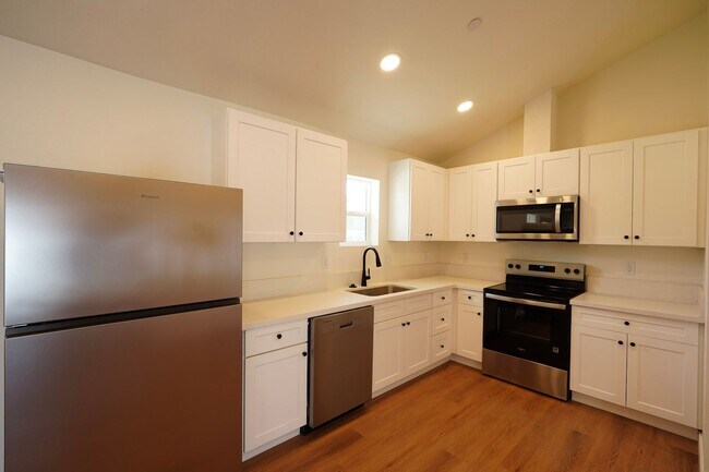 Foto del edificio - 4805 Charlotte Way