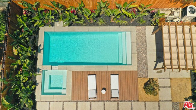 Foto del edificio - 4936 Coolidge Ave