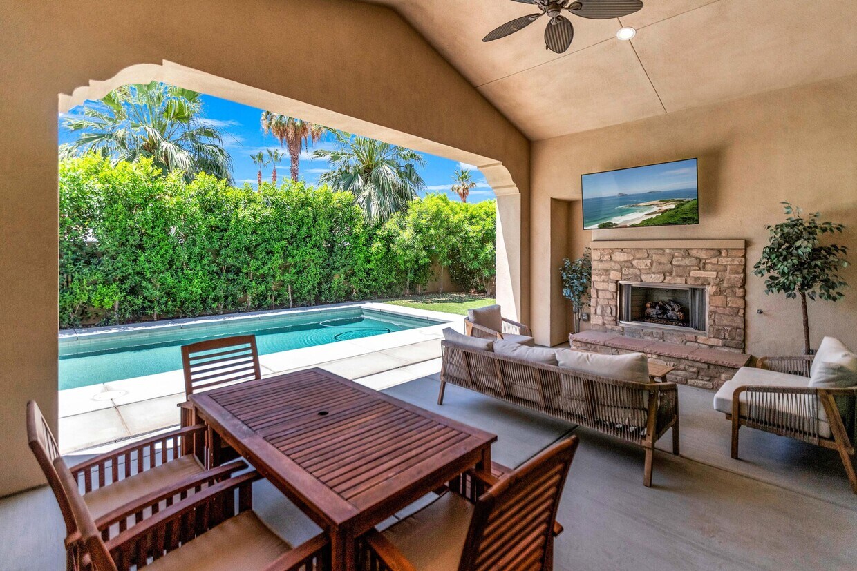 Foto principal - 81805 Four Seasons Pl