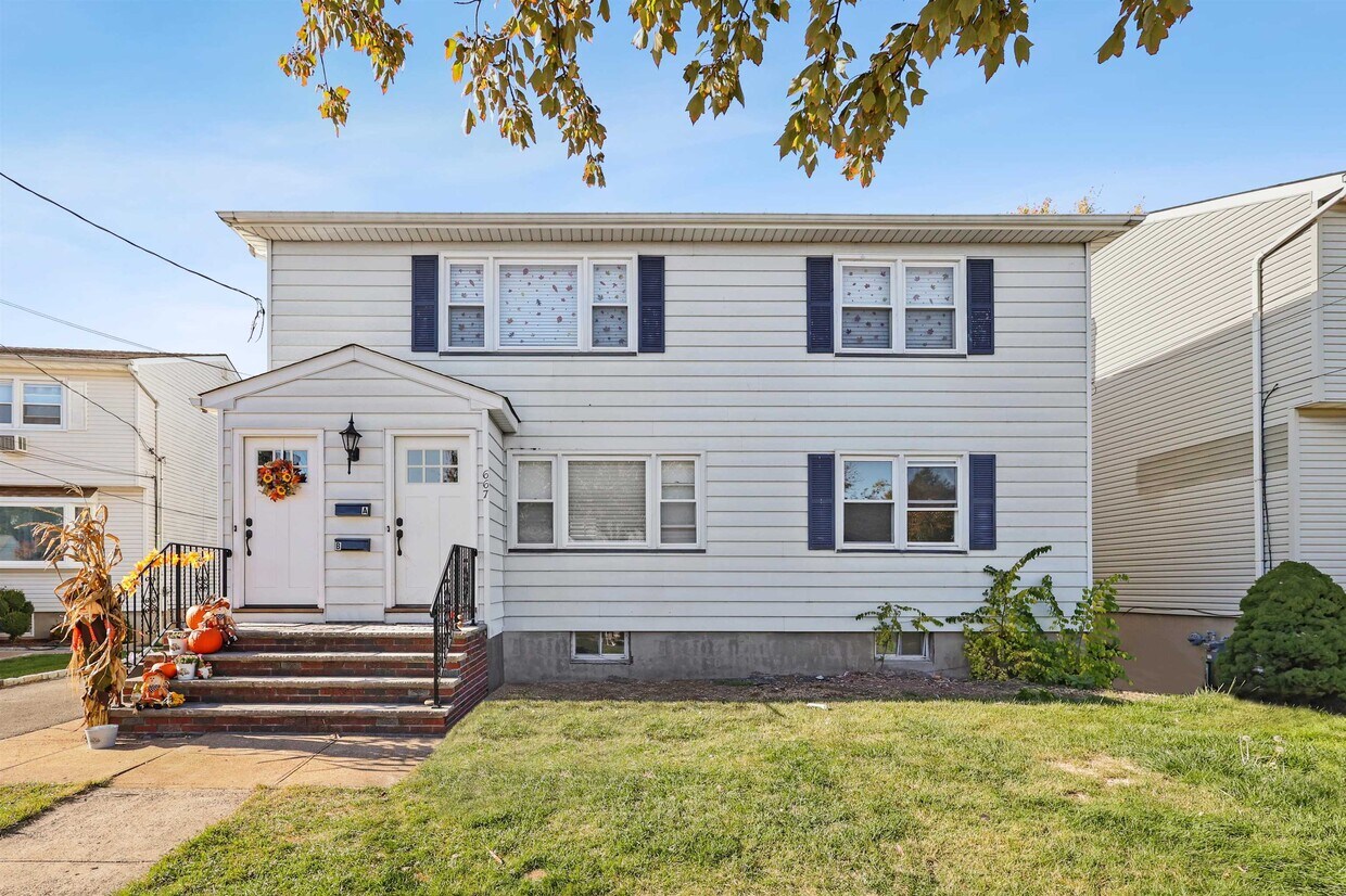 667 9th St, Secaucus, NJ 07094 House Rental in Secaucus, NJ