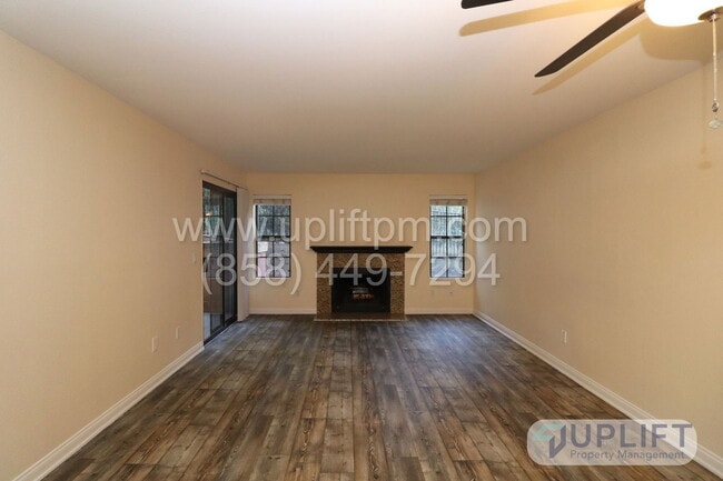 Building Photo - 12027 Alta Carmel Ct