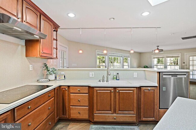 Foto del edificio - 2918 Glenvale Dr