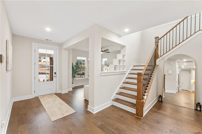 Foto del edificio - 4815 Briscoe Dr