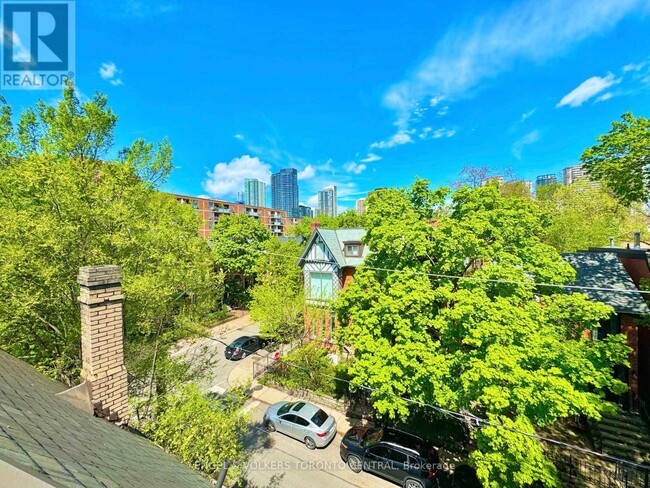 Building Photo - 483-483 Ontario St