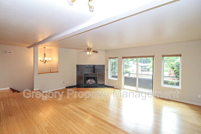 Foto del edificio - 9828 NE 137th St