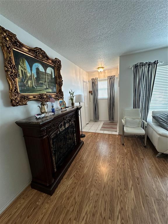 Foto del edificio - 2420 Park Ln