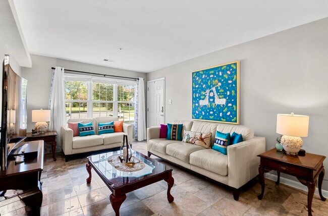 Sala de estar - 8707 Grasmere Ct