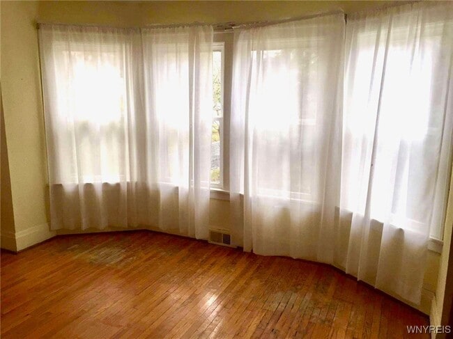 Foto del edificio - 224 Ivyhurst Cir