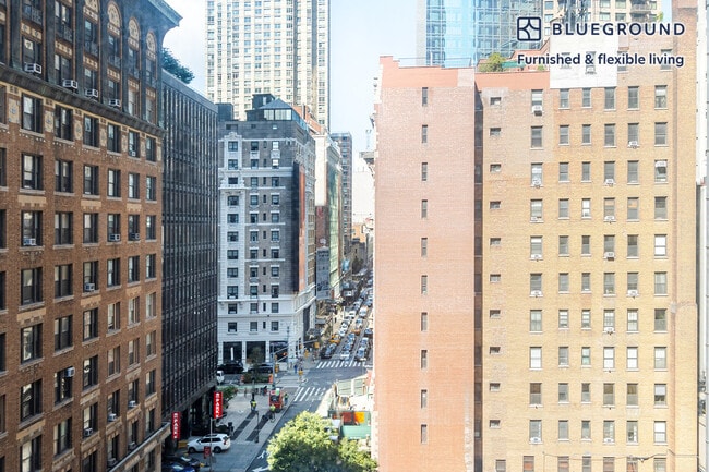 Building Photo - 161 W 54th St