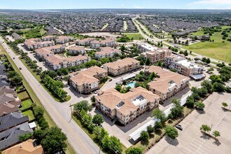 Building Photo - Villaggio