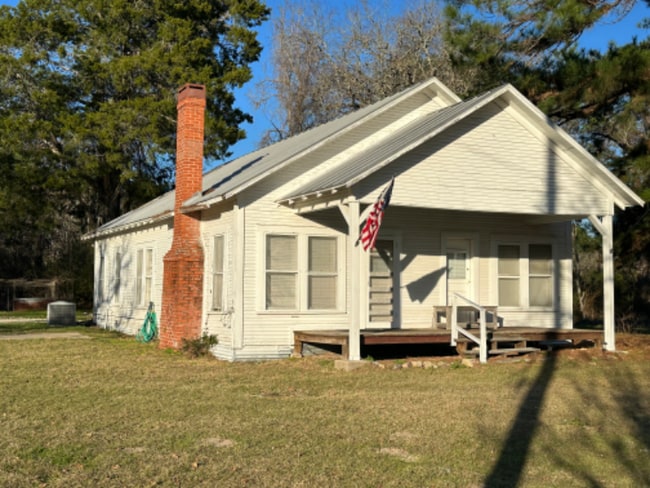 Building Photo - 1660 FM 1696