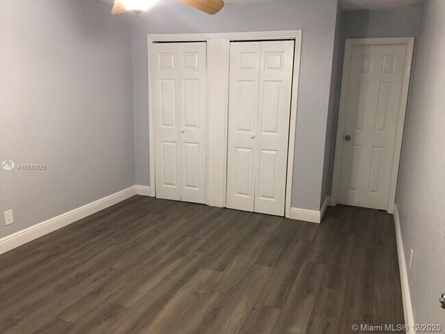 Foto del edificio - 1516 NW 7th Ave